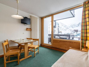 Studio Home Club - Lavachet-13 by Interhome
